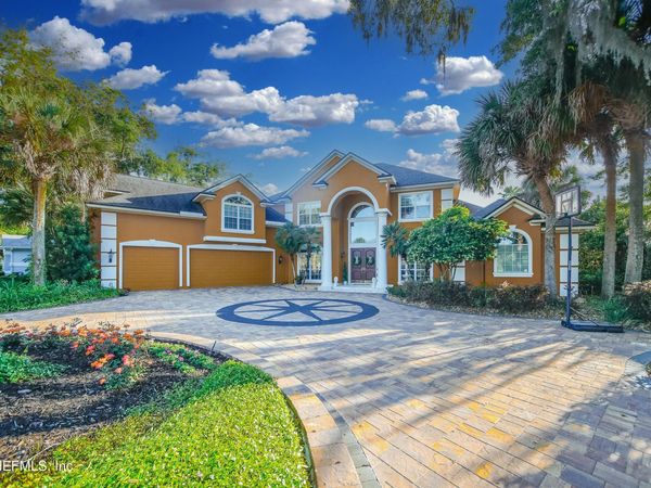 1326 CHARTER Court E, Jacksonville, FL 32225