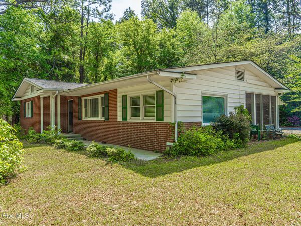 1360 Midland Road , Southern Pines, NC 28387