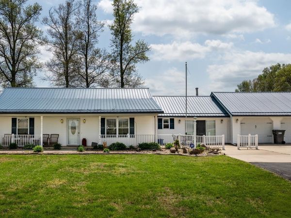 4161 Lagrande Trace, Carterville, IL 62918