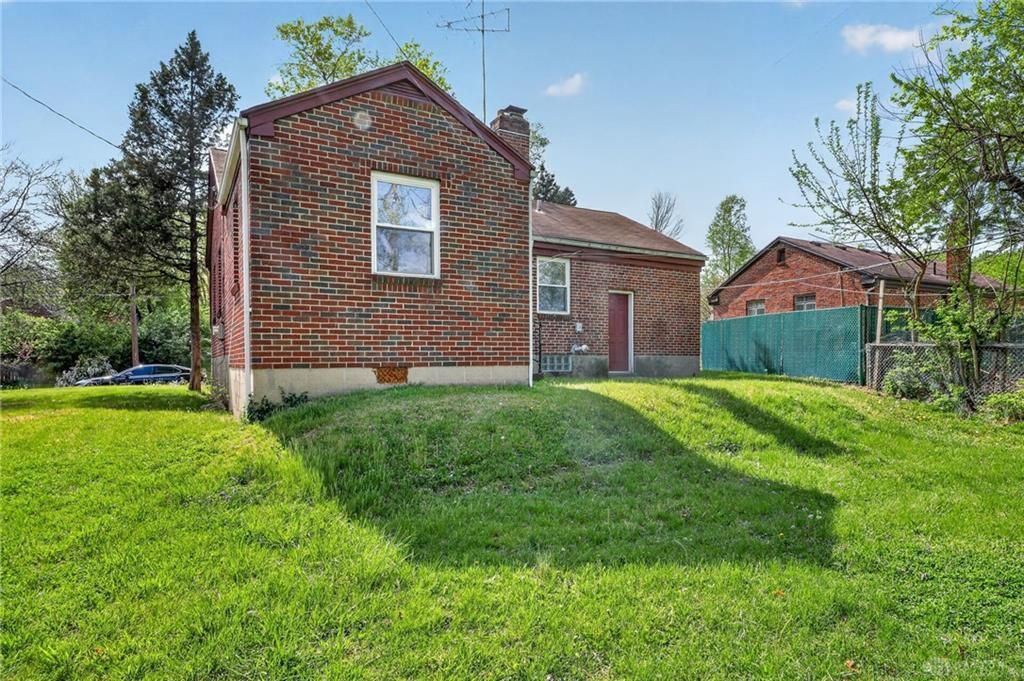 4220 Daleview Avenue, Harrison Township, OH 45405 Main Photo