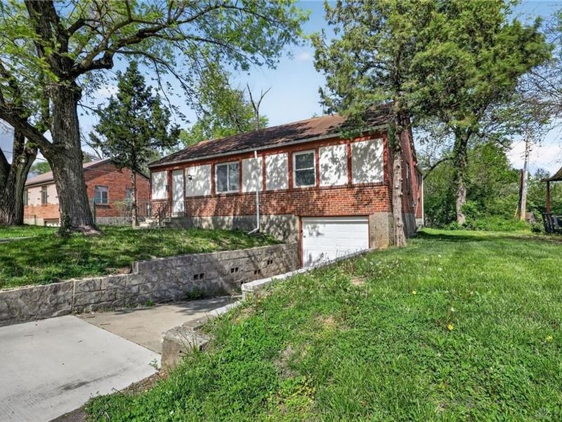 4220 Daleview Avenue, Harrison Township, OH 45405 Photo 2