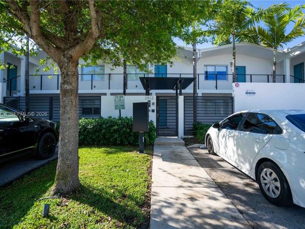 2412 NE 26th St , Unit 7, Fort Lauderdale, FL 33305