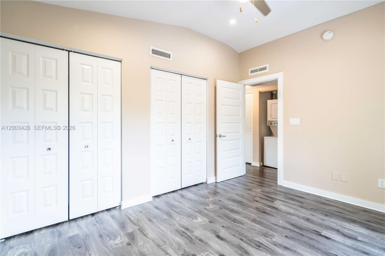 2412 NE 26th St , Unit 7, Fort Lauderdale, FL 33305 Photo