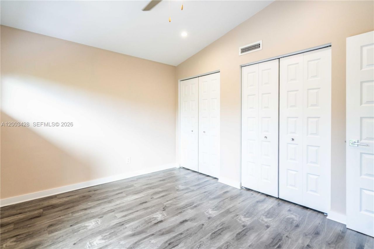 2412 NE 26th St , Unit 7, Fort Lauderdale, FL 33305 Photo