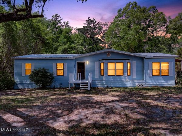 1064 Limu Way, Diamondhead, MS 39525