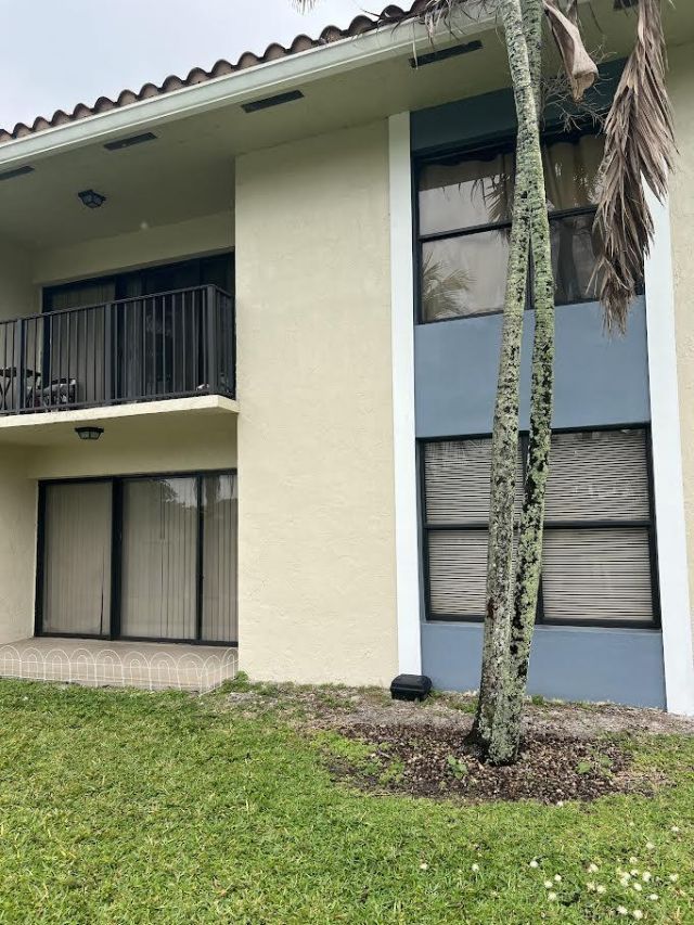 1453 Lake Crystal Drive, Unit B, West Palm Beach, FL 33411 Photo