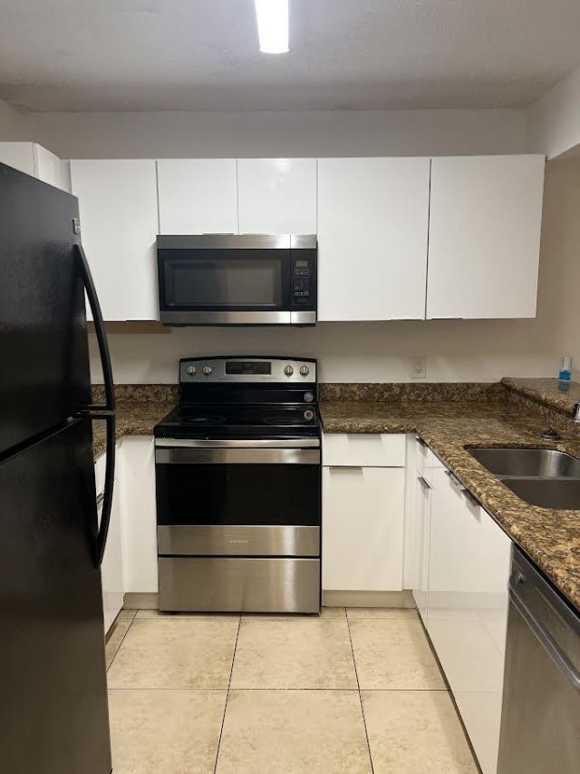 1453 Lake Crystal Drive, Unit B, West Palm Beach, FL 33411 Photo