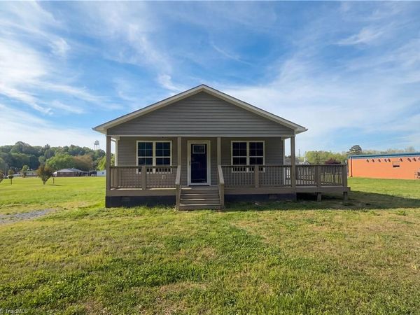 314 E Kime Avenue , Liberty, NC 27298