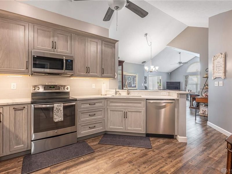 1600 Turnberry Village Drive, Washington Township, OH 45458 Photo 15