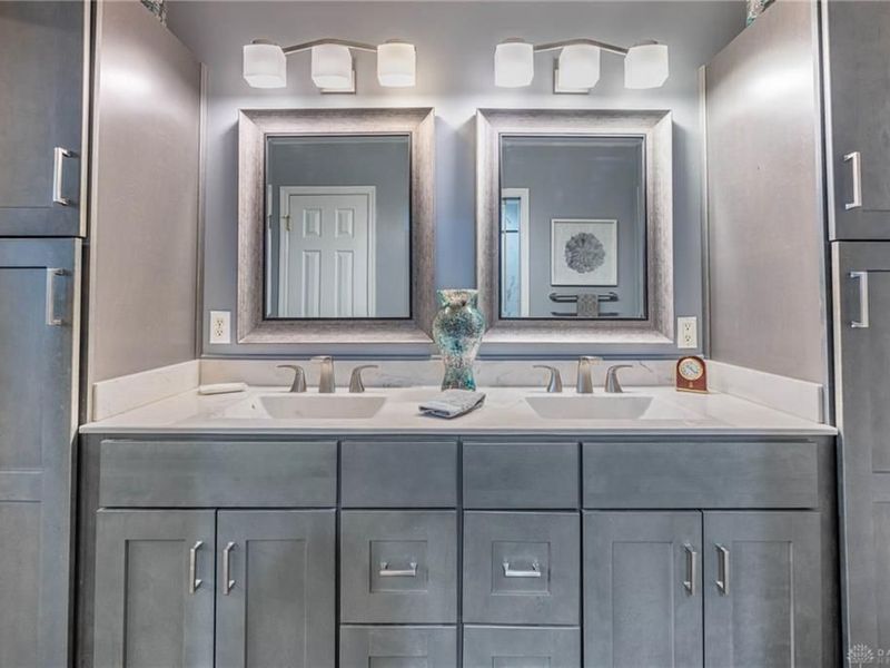 1600 Turnberry Village Drive, Washington Township, OH 45458 Photo 28