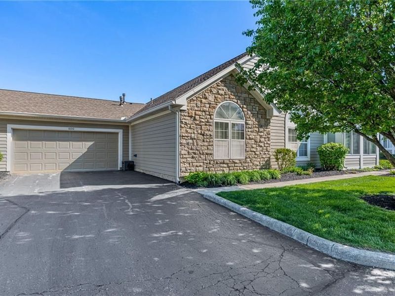 1600 Turnberry Village Drive, Washington Township, OH 45458 Photo 3