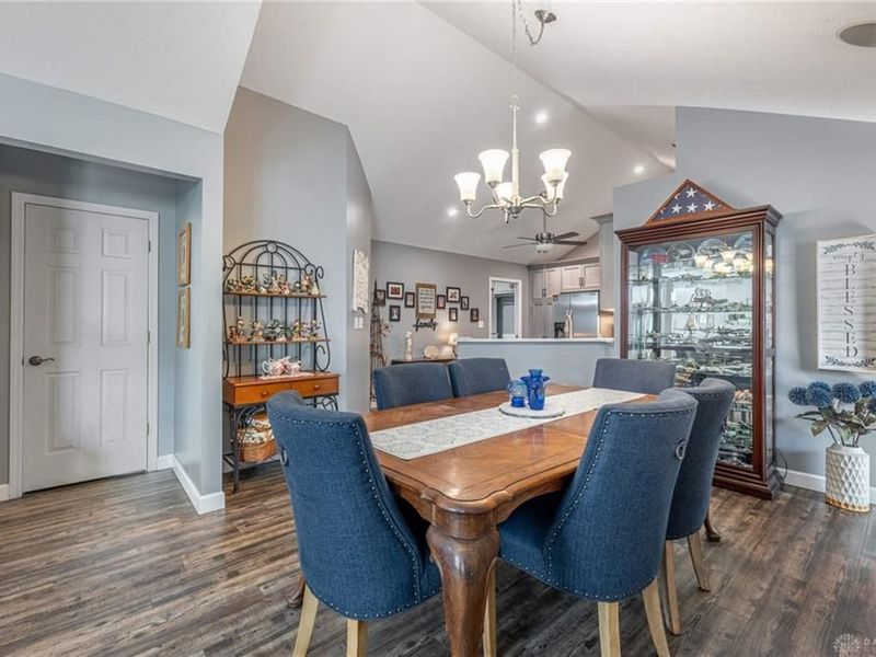 1600 Turnberry Village Drive, Washington Township, OH 45458 Photo 9