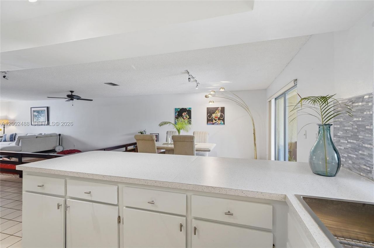 4309 Coral Springs Dr , Unit 2G, Coral Springs, FL 33065 Photo