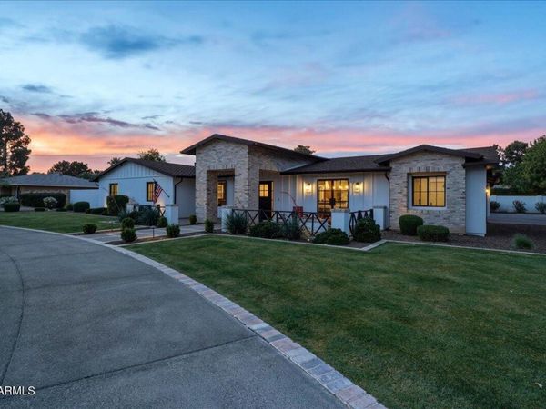 180 E BIRD Lane, Litchfield Park, AZ 85340