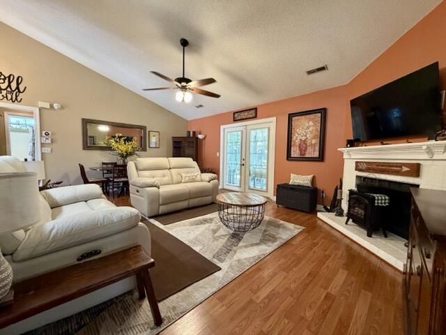 103 Seavington Court Photo 11