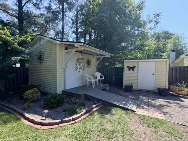 103 Seavington Court Photo 30