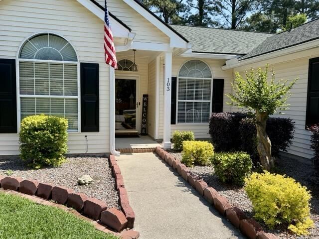 103 Seavington Court Photo 5