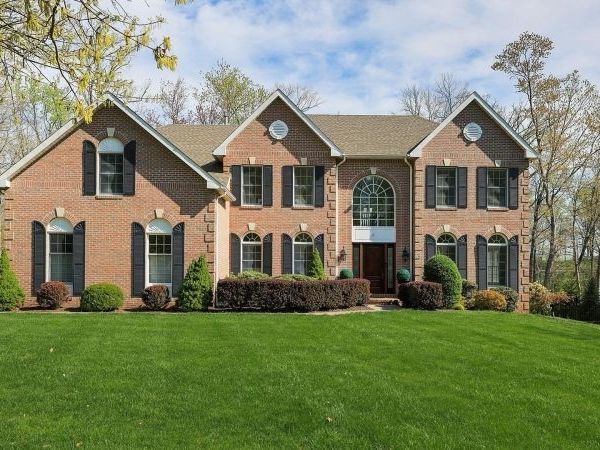 5 Longford Ct, Warren, NJ 07059