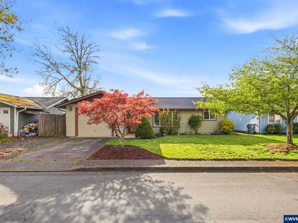 2880 SE Aldrin Pl Pl, Corvallis, OR 97333