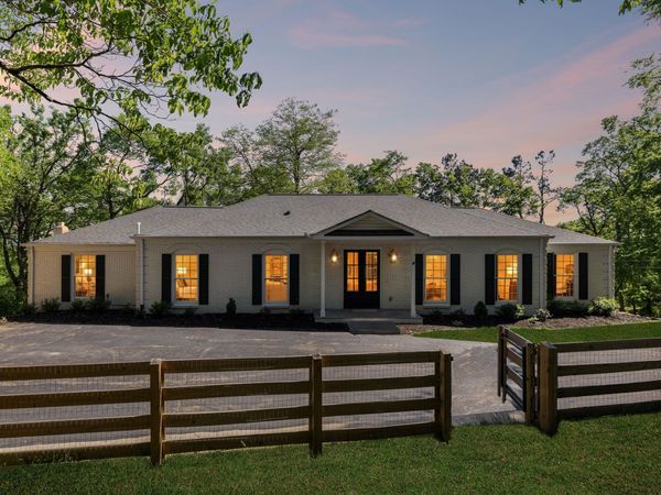 5622 Hillview Dr , Brentwood, TN 37027