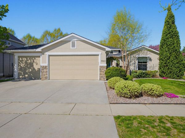 5563 N Mitchum, Meridian, ID 83616