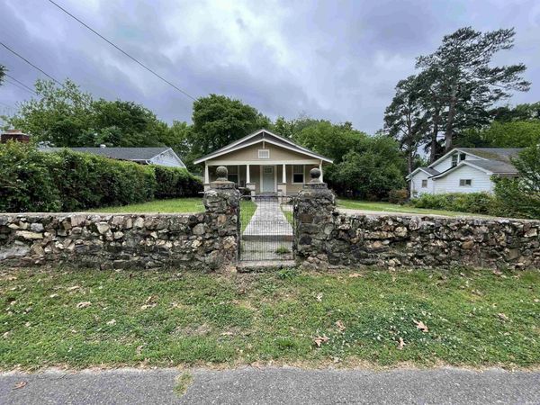 315 VINEYARD Street, Hot Springs, AR 71913