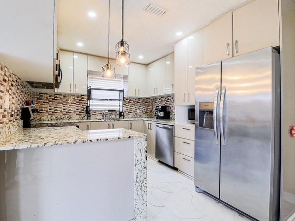 219 NE 6th Avenue, Boynton Beach, FL 33435