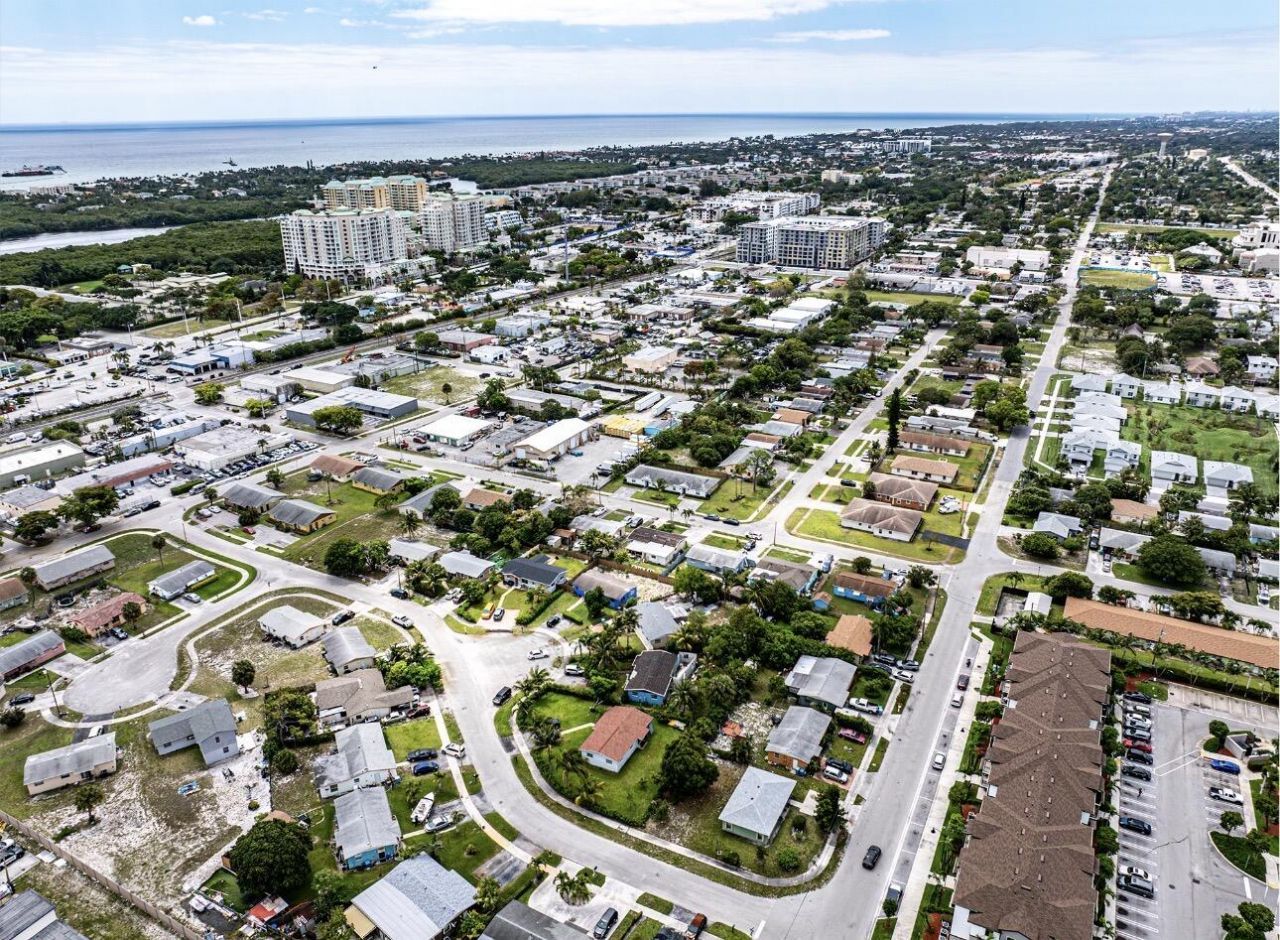 219 NE 6th Avenue, Boynton Beach, FL 33435 Photo