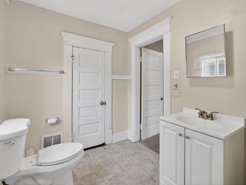 1589 Genessee Avenue , Columbus, OH 43211 Photo 23