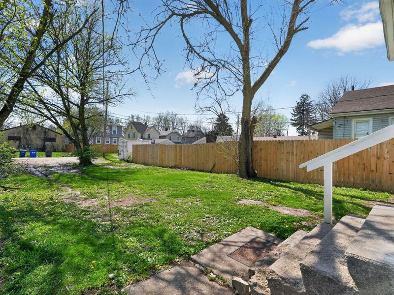 1589 Genessee Avenue , Columbus, OH 43211 Photo 30