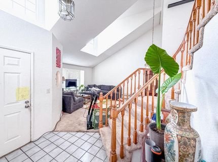 8518 Delahye Cir, Sacramento, CA 95828 Photo