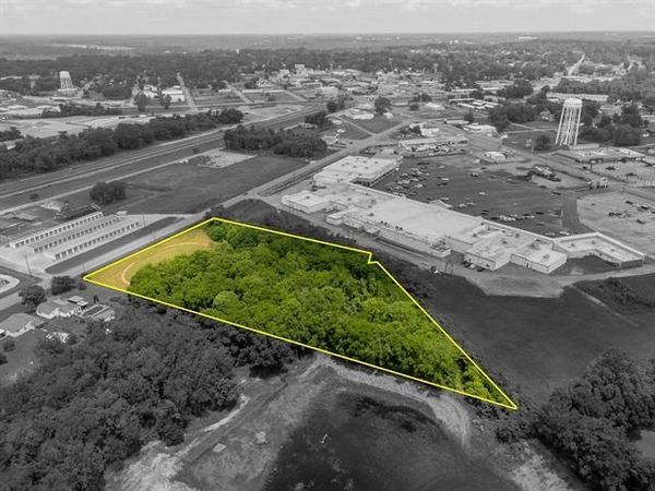 0000 Montgomery Ave, Sheffield, AL 35660