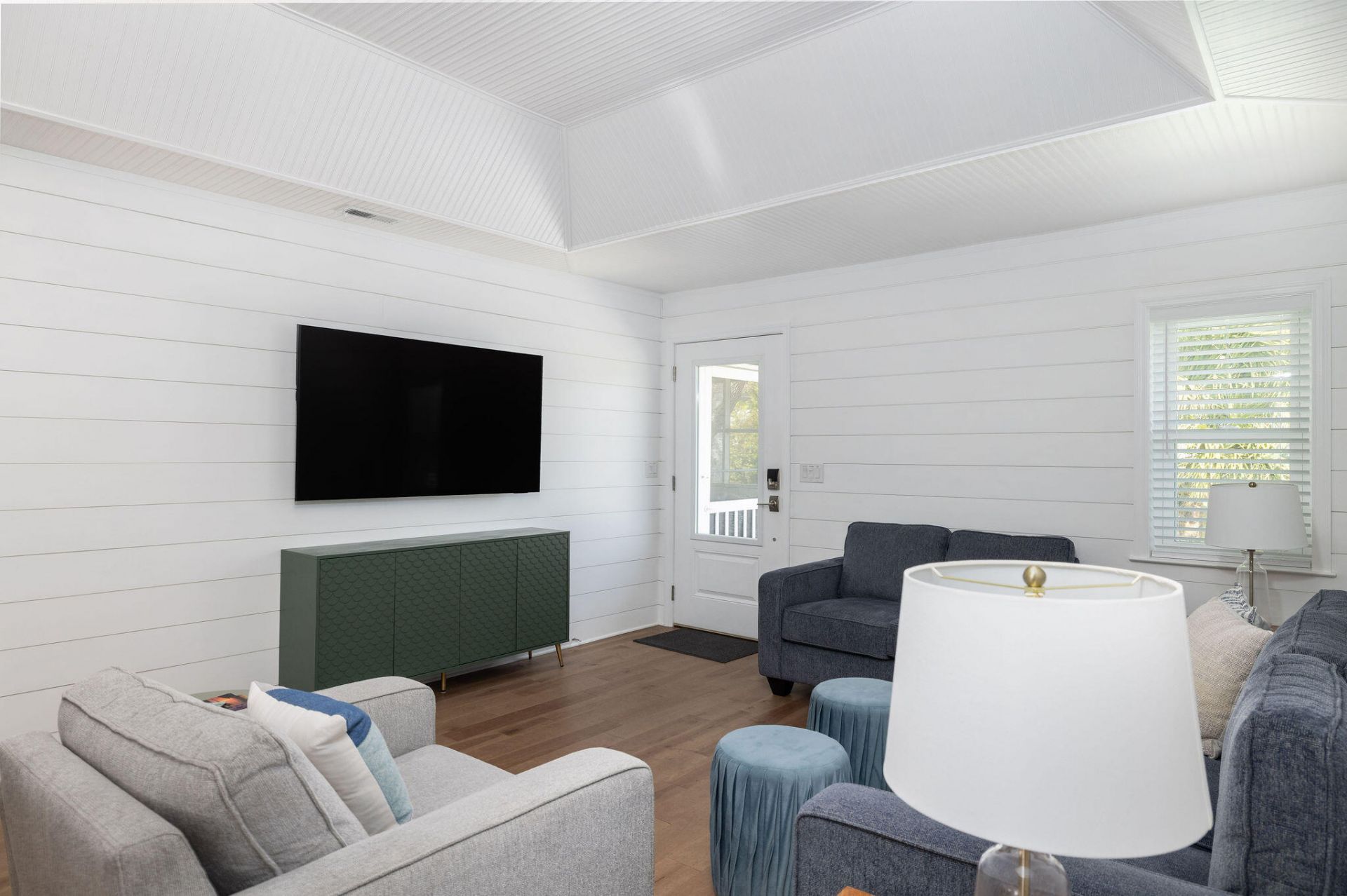 503 Pompano Street Photo 11