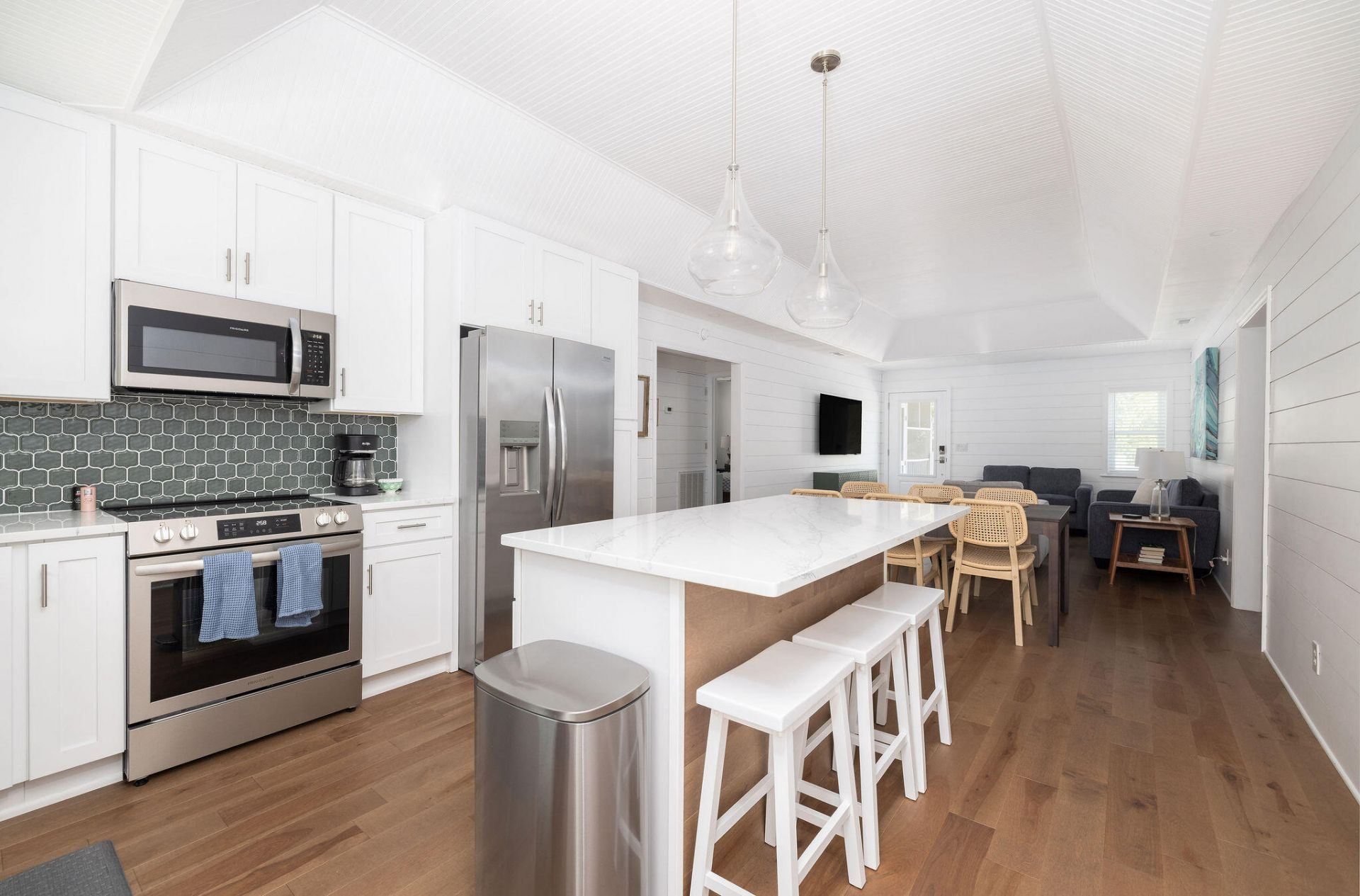 503 Pompano Street Photo 13