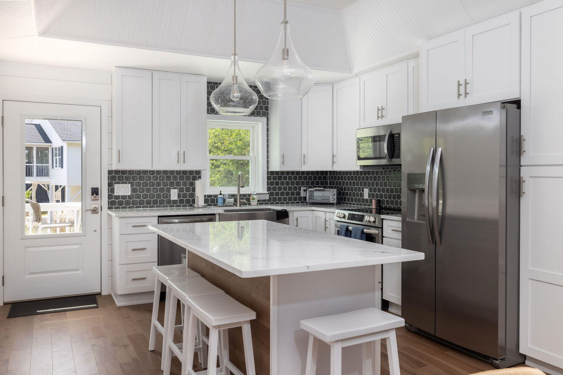 503 Pompano Street Photo 15