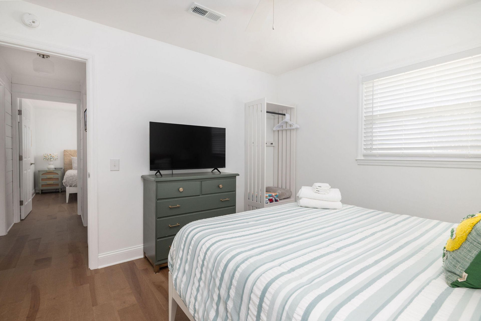 503 Pompano Street Photo 27