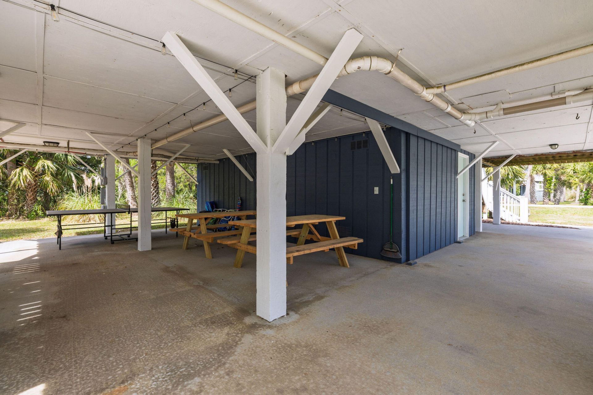 503 Pompano Street Photo 34