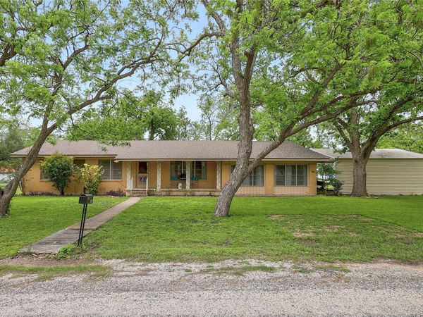 302 Vernon ST, Thrall, TX 76578