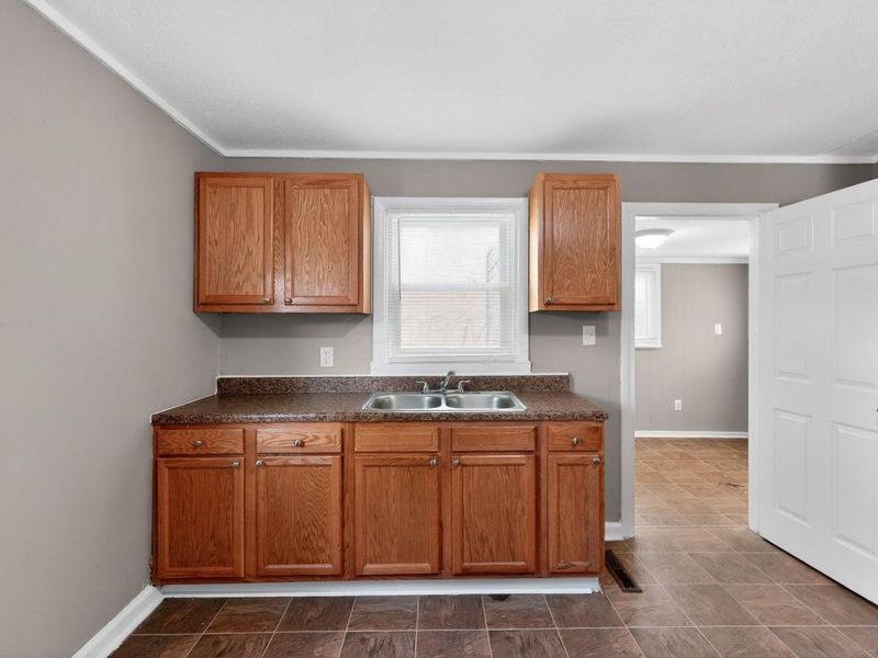 146 Wrexham Avenue, Columbus, OH 43223 Photo 16