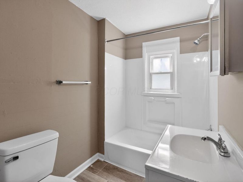 146 Wrexham Avenue, Columbus, OH 43223 Photo 22