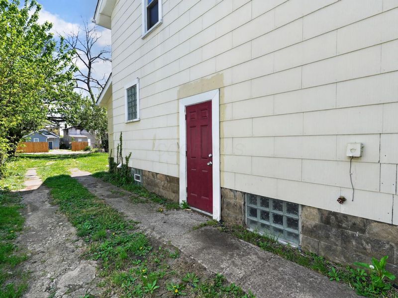 562 S Ogden Avenue, Columbus, OH 43204 Photo 7