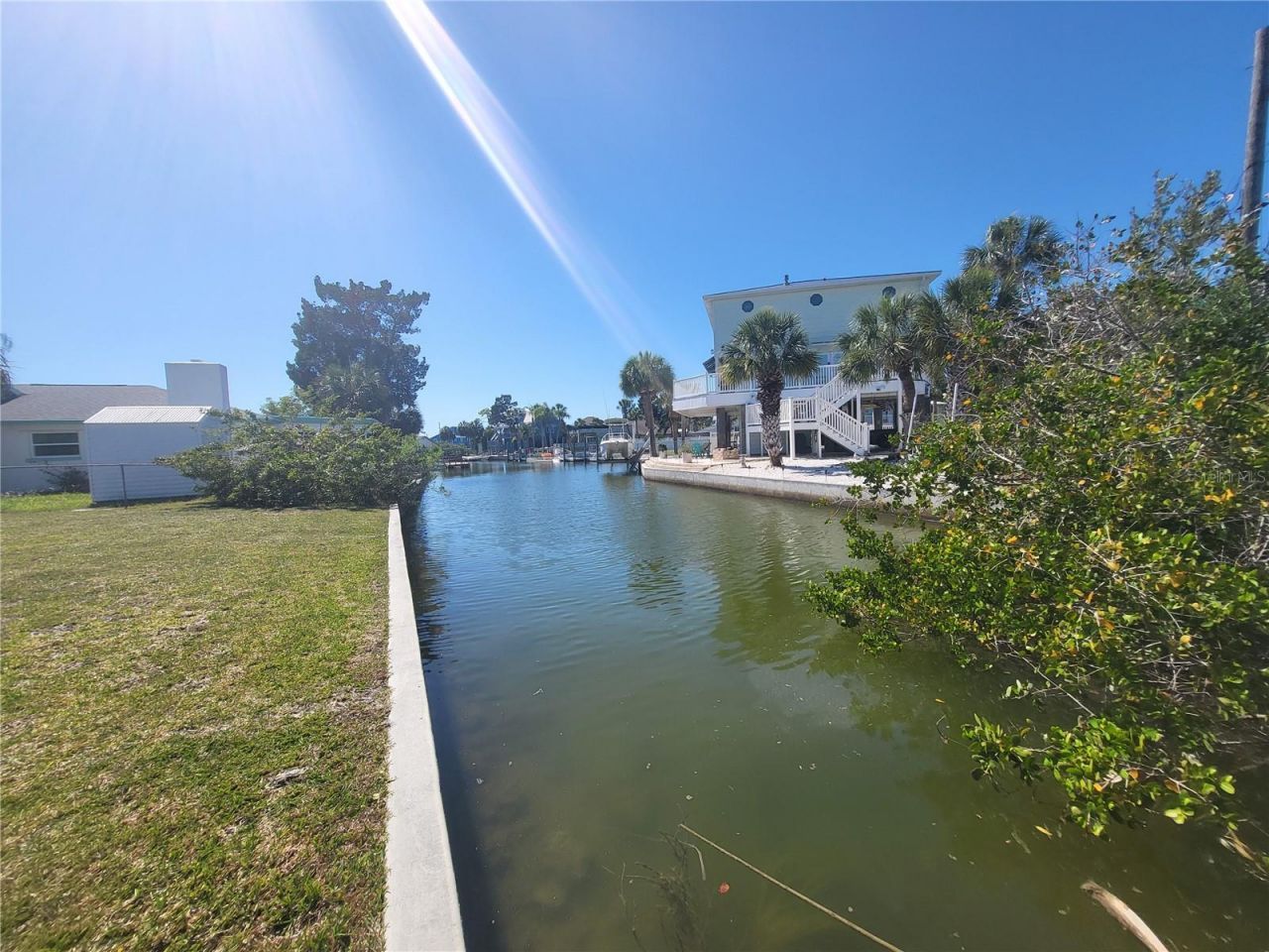 3463 Paragon Terrace , Hernando Beach, FL 34607 Photo