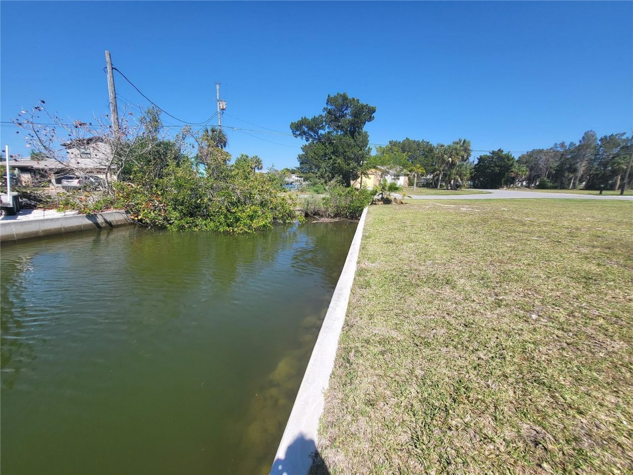 3463 Paragon Terrace , Hernando Beach, FL 34607 Photo
