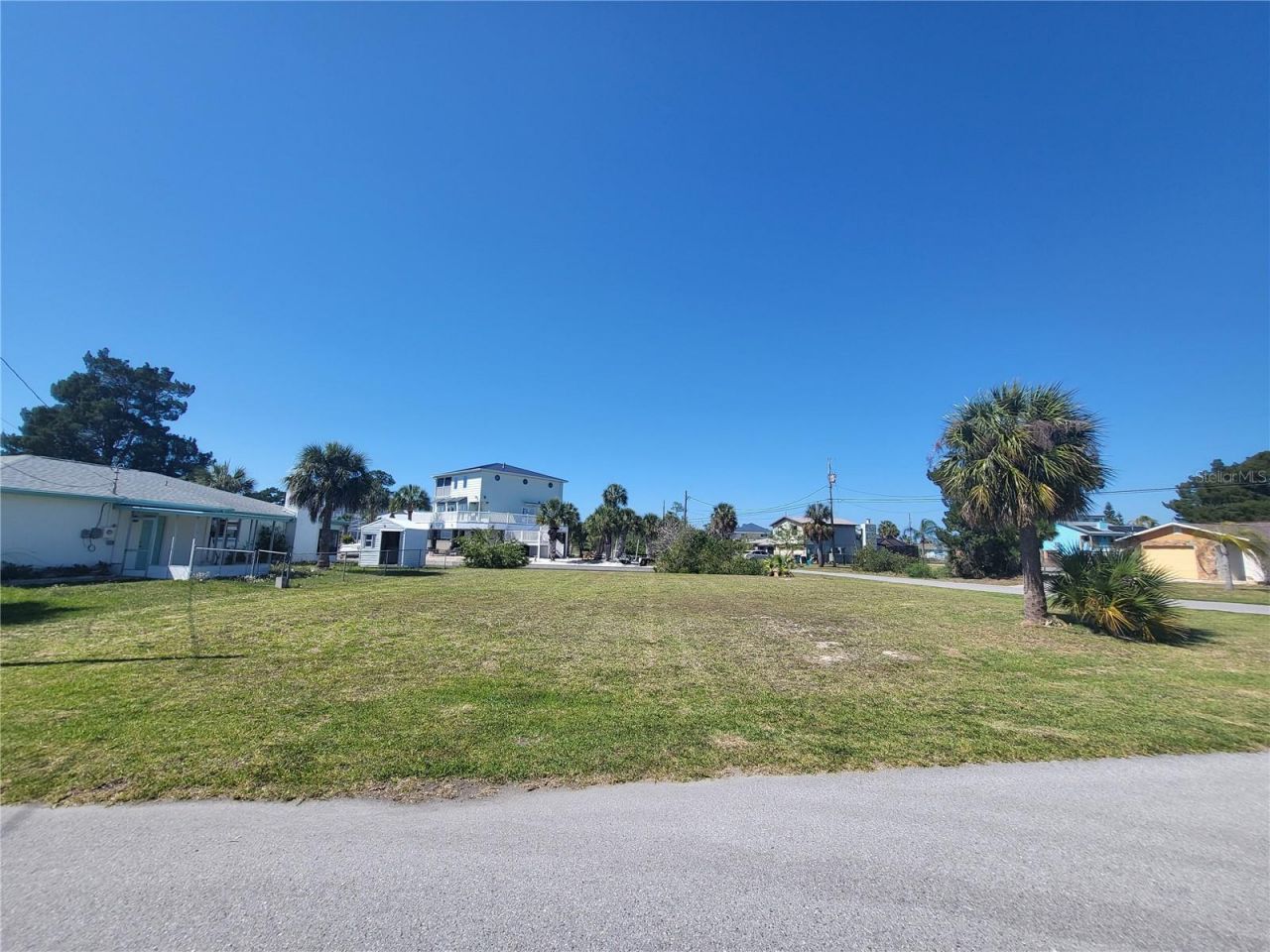 3463 Paragon Terrace , Hernando Beach, FL 34607 Photo