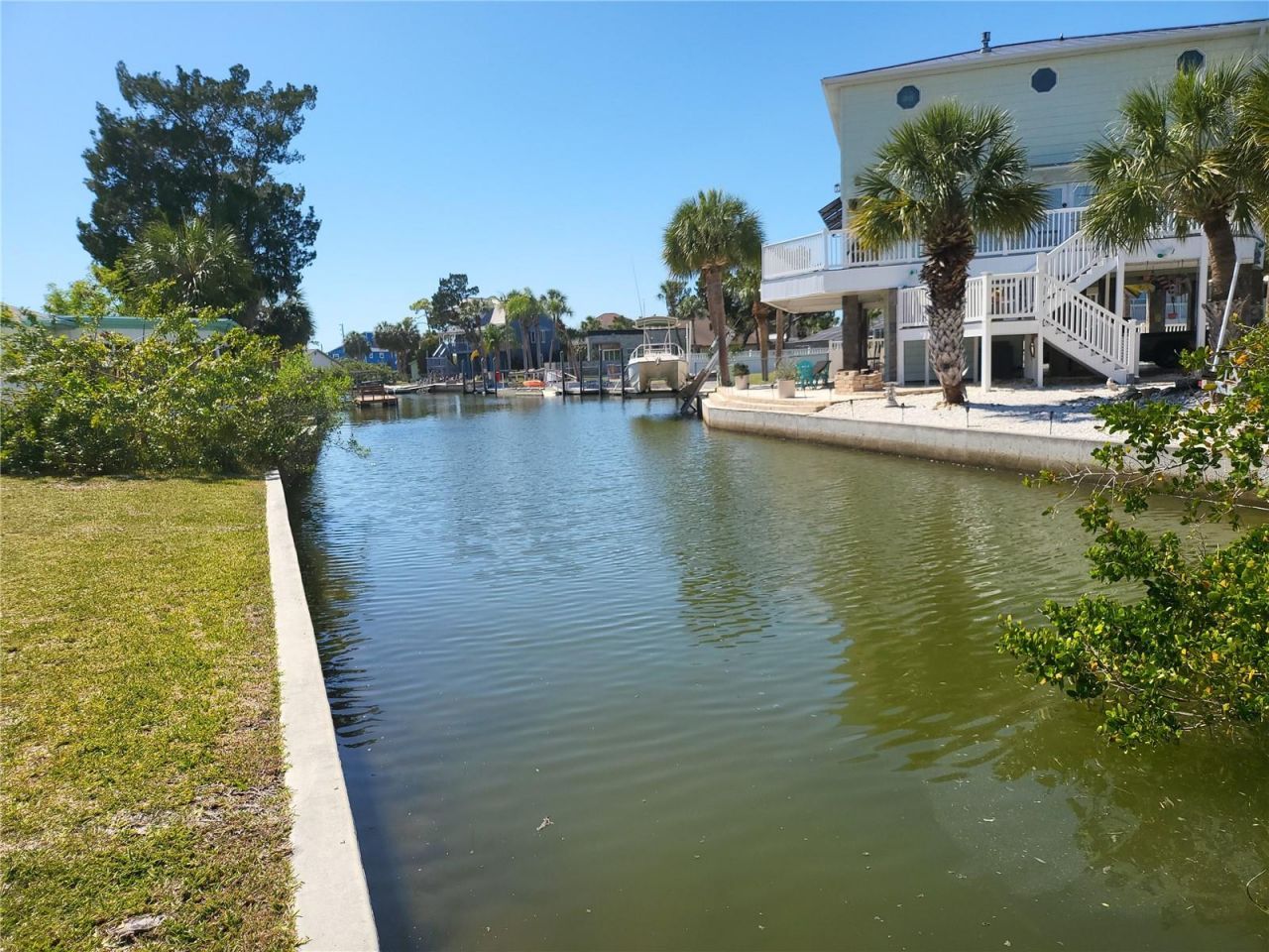 3463 Paragon Terrace , Hernando Beach, FL 34607 Photo
