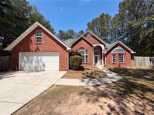 335 Hunters Glen, Fayetteville, GA 30215