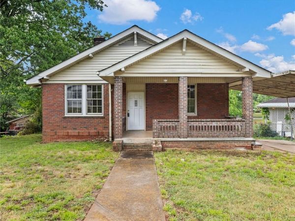 22 C Avenue, Gainesville, GA 30504