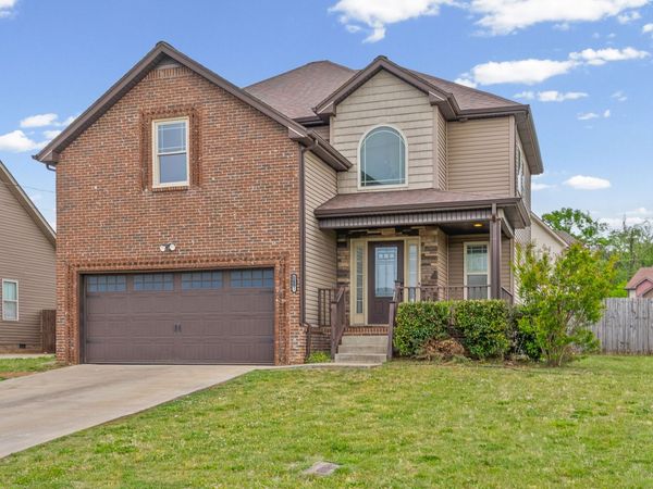 1001 Sunrise Dr , Clarksville, TN 37042