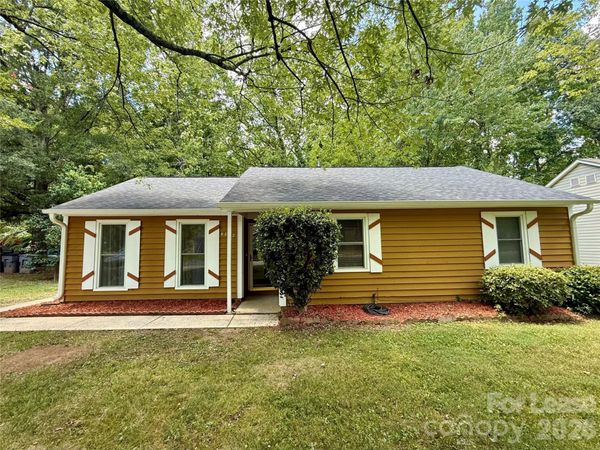 6832 Delta Lake Drive , Charlotte, NC 28215