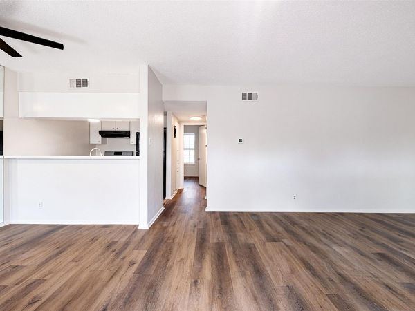7801 Shoal Creek BLVD, Unit 201, Austin, TX 78757